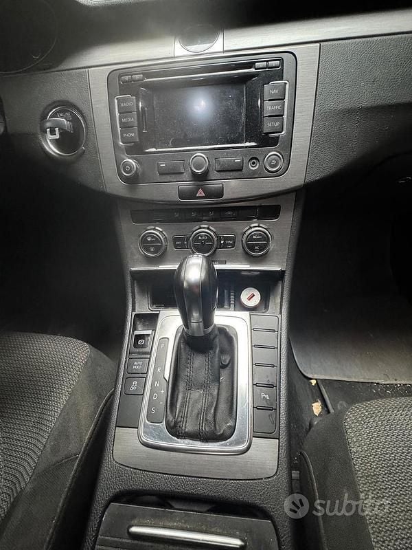 Usata VW Passat 150 CV (110 kW) 2012 Blu Station wagon