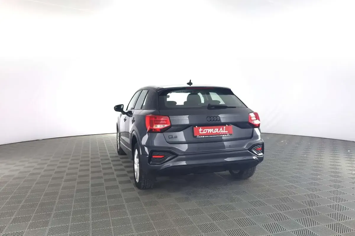 Usata Audi Q2 Advanced 150 CV (110 kW) 2023 Grigio manhattan SUV