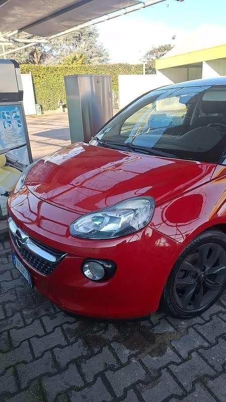 Usata Opel Adam Glam 69 CV (50 kW) 2015 Rosso Utilitaria
