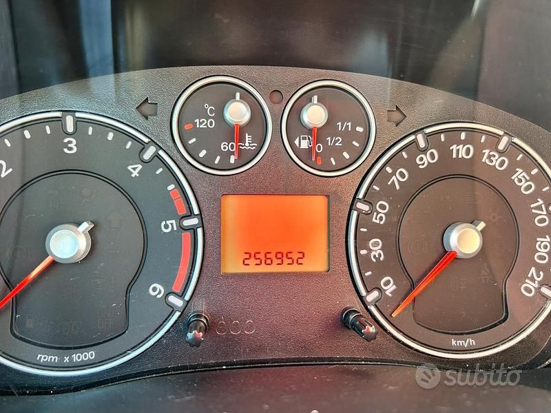 Usata Ford Fusion 2008 Blu Berlina