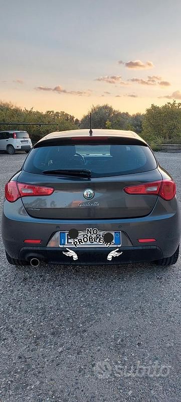 Usata Alfa Romeo Giulietta 109 CV (80 kW) 2010 Grigio Utilitaria