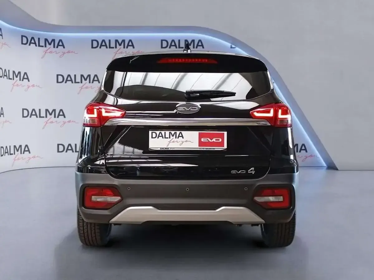 Nuova EVO Evo 4 114 CV (83 kW) 2026 Black j plus SUV