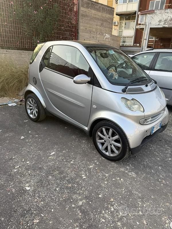 Usata Smart ForTwo Coupé Passion 41 CV (30 kW) 2004 Utilitaria