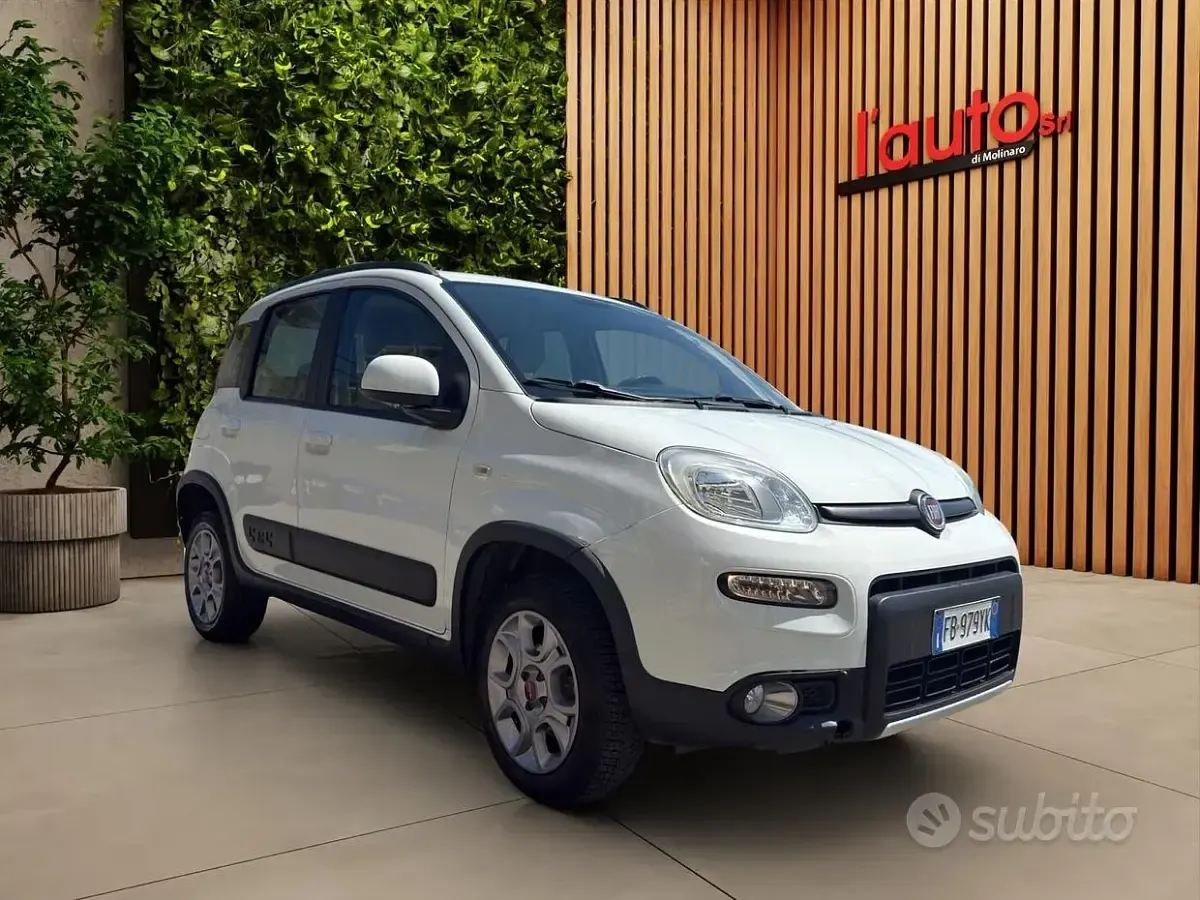 Usata Fiat Panda 4x4 S 95 CV (69 kW) 2016 Bianco Utilitaria