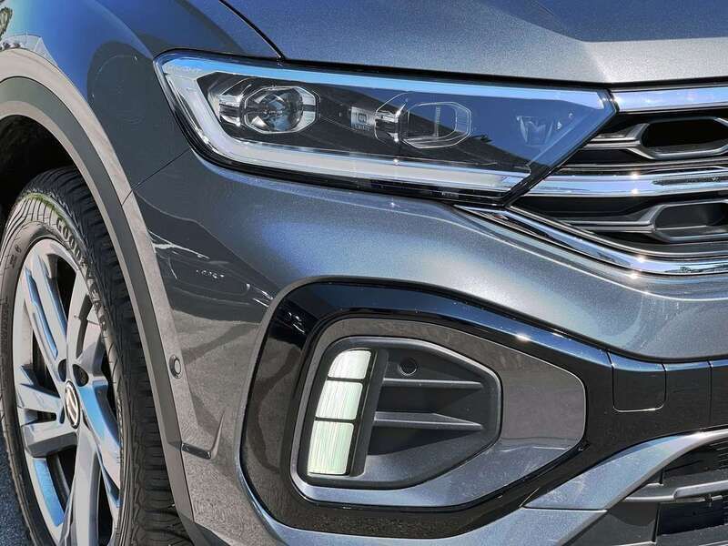 Usata VW T-Roc R-line 150 CV (110 kW) 2024 Indyum grey SUV