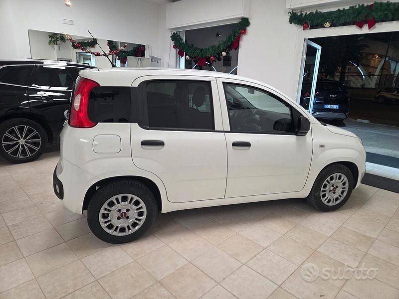 Usata Fiat Panda Lounge 80 CV (58 kW) 2016 Bianco Utilitaria