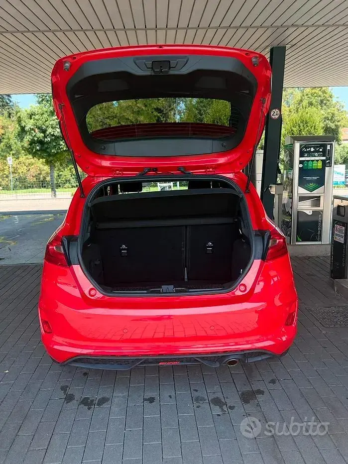 Usata Ford Fiesta ST-Line 100 CV (73 kW) 2019 Rosso Utilitaria