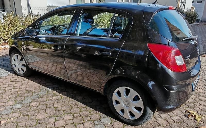 Usata Opel Corsa 75 CV (55 kW) 2014 Utilitaria