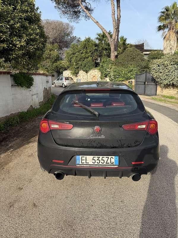 Usata Alfa Romeo Giulietta Distinctive 140 CV (102 kW) 2012 Utilitaria