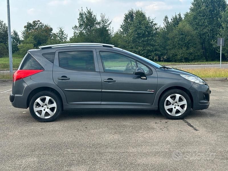Usata Peugeot 207 112 CV (82 kW) 2011 Nero Station wagon