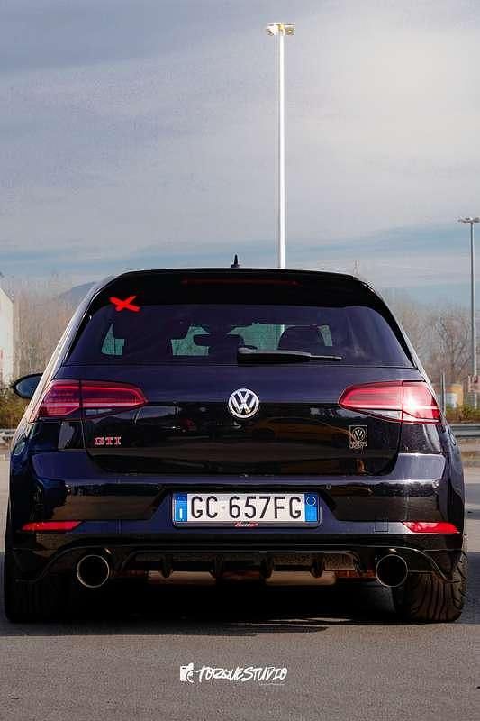 Usata VW Golf VII GTI 230 CV (169 kW) 2017 Berlina