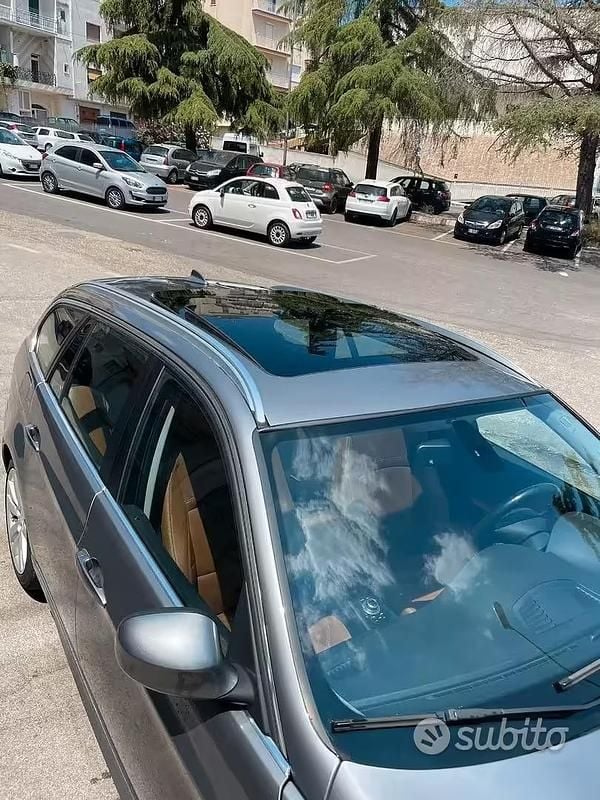 Usata BMW 320 184 CV (135 kW) 2010 Grigio Station wagon