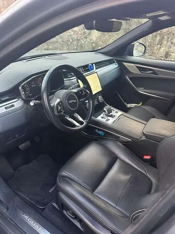 Usata Jaguar F-Pace R-Dynamic 204 CV (150 kW) 2023 SUV