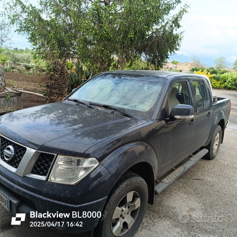 Usata Nissan Navara 171 CV (125 kW) 2008 Nero Pick-up