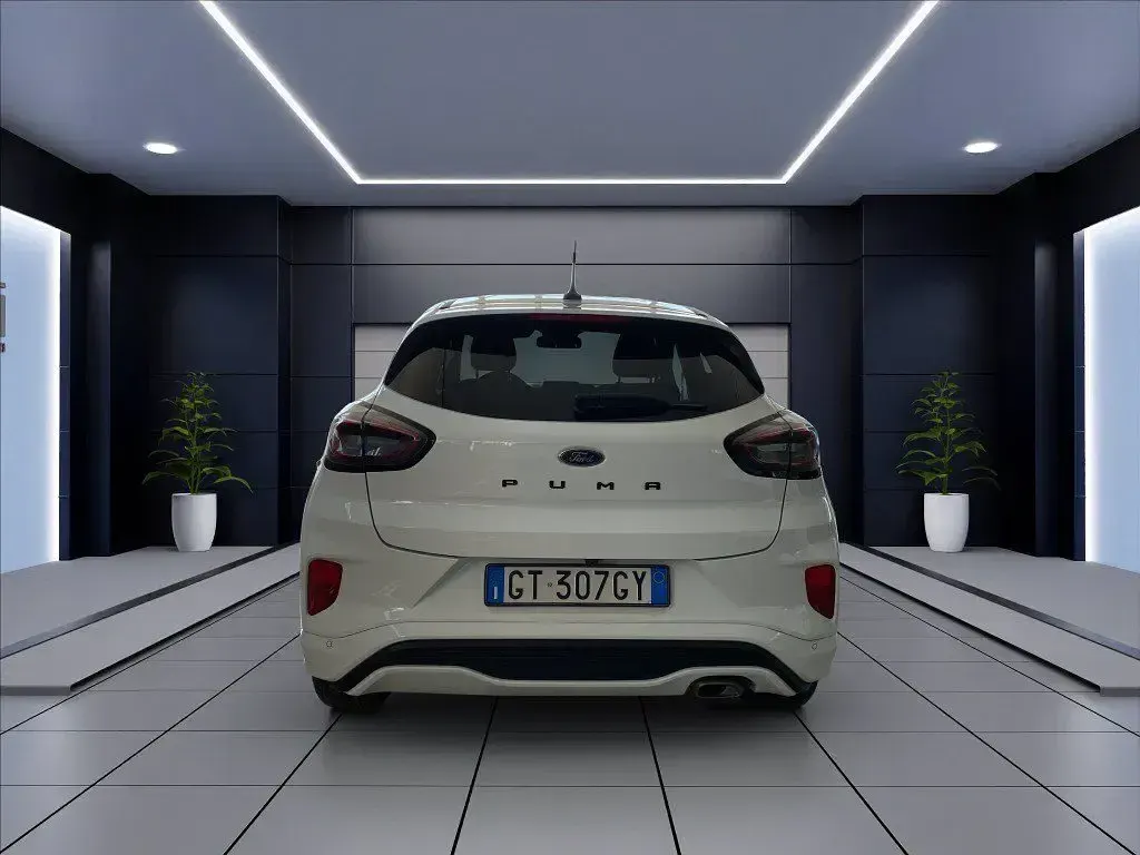 Usata Ford Puma ST-Line 125 CV (91 kW) 2024 Bianco frozen SUV