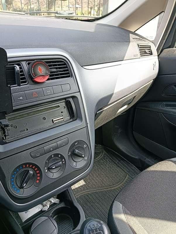 Usata Fiat Grande Punto Active 77 CV (56 kW) 2009 Utilitaria