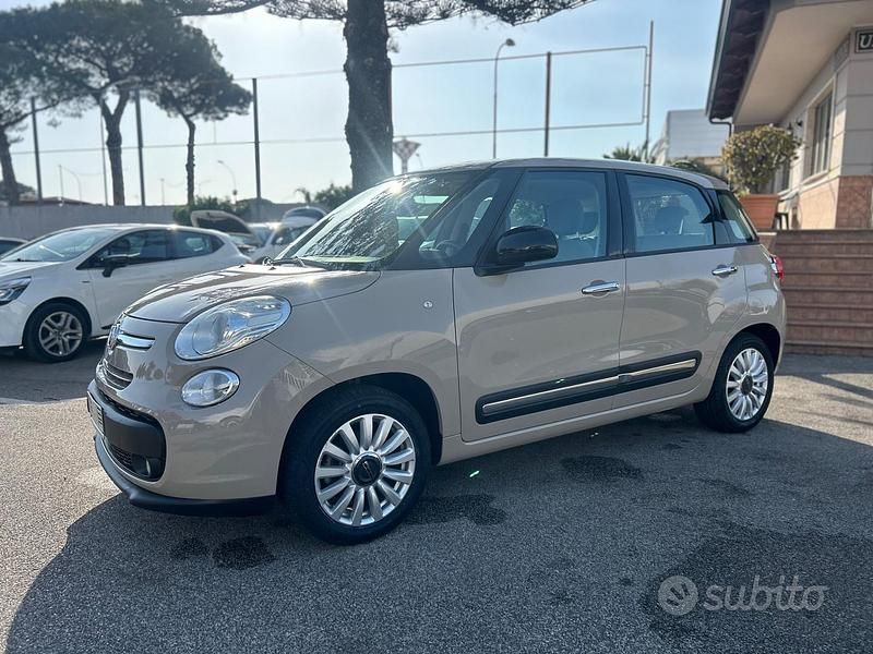Usata Fiat 500L Lounge 95 CV (69 kW) 2015 Beige Monovolume
