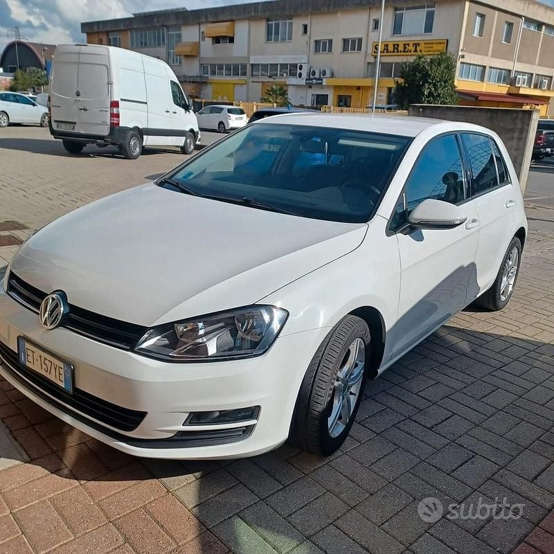 Usata VW Golf VII Comfortline 105 CV (77 kW) 2013 Bianco Berlina