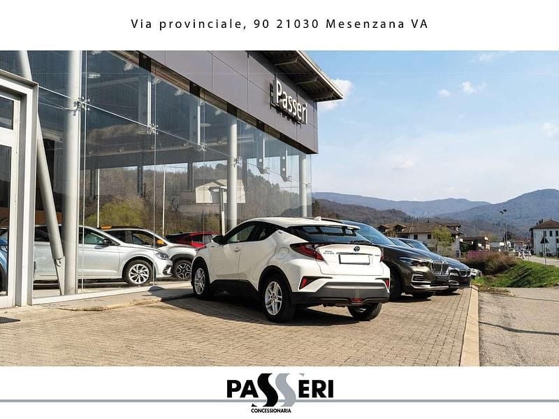 Usata Toyota C-HR Business Edition 98 CV (72 kW) 2020 Bianco SUV
