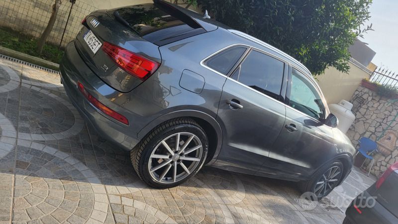 Usata Audi Q3 S-Line 2016 Grigio SUV