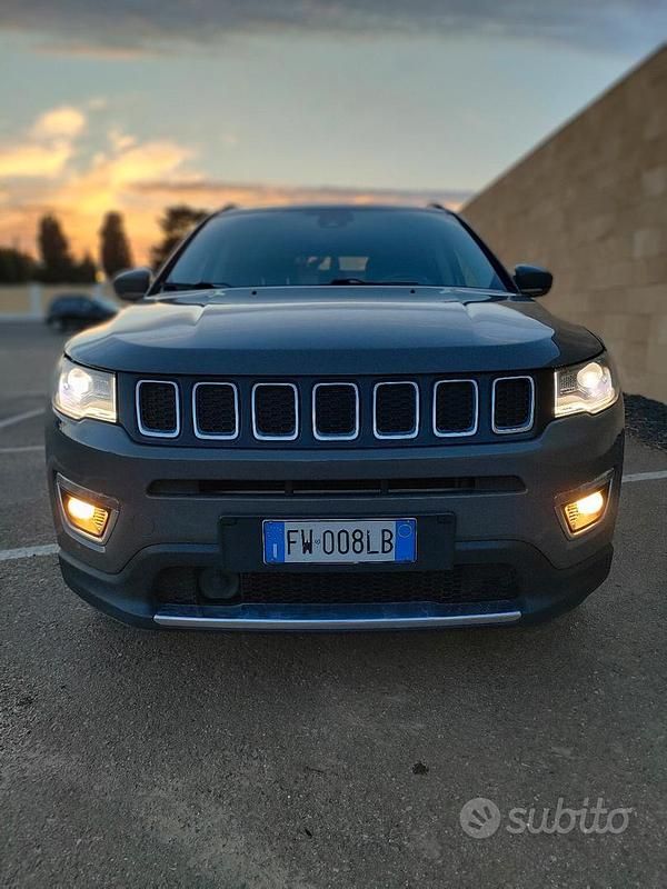 Usata Jeep Compass Limited 120 CV (88 kW) 2019 Grigio SUV
