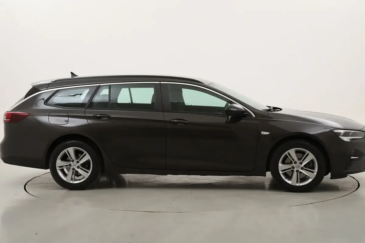 Usata Opel Insignia Business Elegance 174 CV (127 kW) 2021 Station wagon