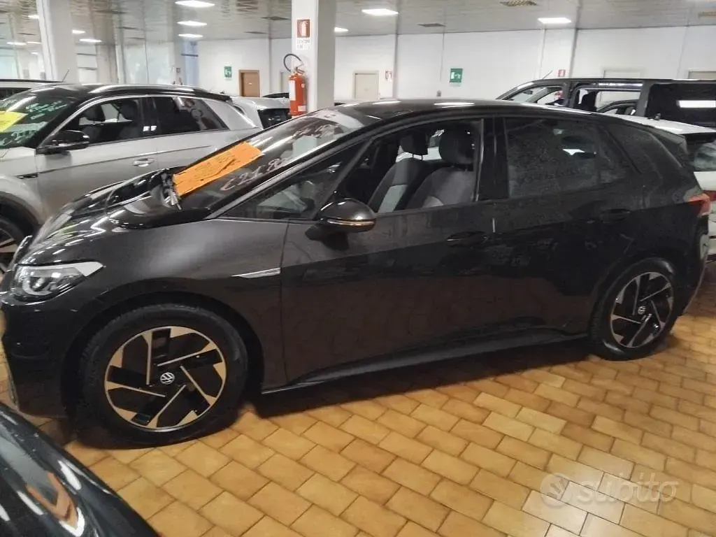 Usata VW ID.3 Pro Performance 69 kW (95 CV) 2022 Manganese grey/nero / metallizzato Utilitaria
