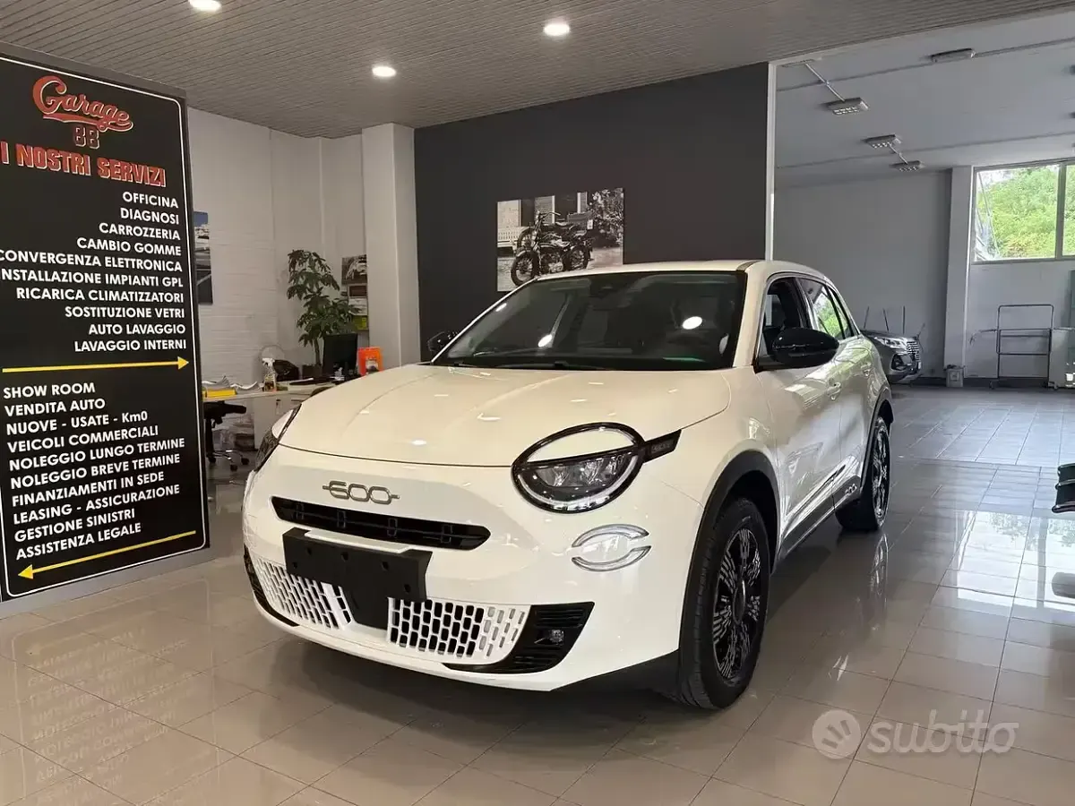 Usata Fiat 600 110 CV (80 kW) 2025 Bianco SUV