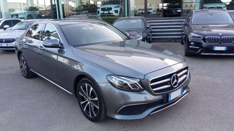 Usata Mercedes E300 194 CV (142 kW) 2019 Grigio Berlina