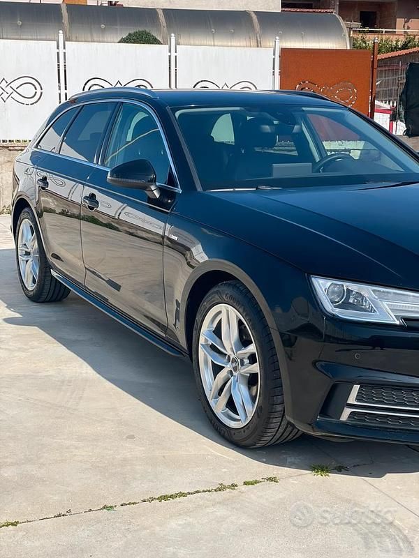 Usata Audi A4 Ambiente 122 CV (89 kW) 2017 Nero Station wagon