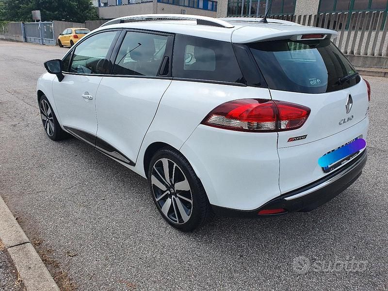 Usata Renault Clio GrandTour 90 CV (66 kW) 2015 Bianco Station wagon