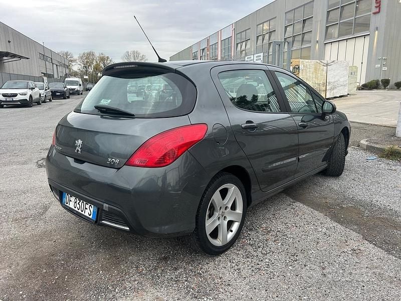 Usata Peugeot 308 136 CV (100 kW) 2007 Grigio Utilitaria