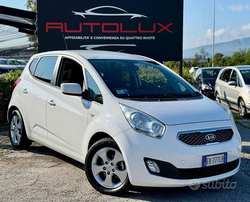 Usata Kia Venga LX 77 CV (56 kW) 2011 Bianco Utilitaria