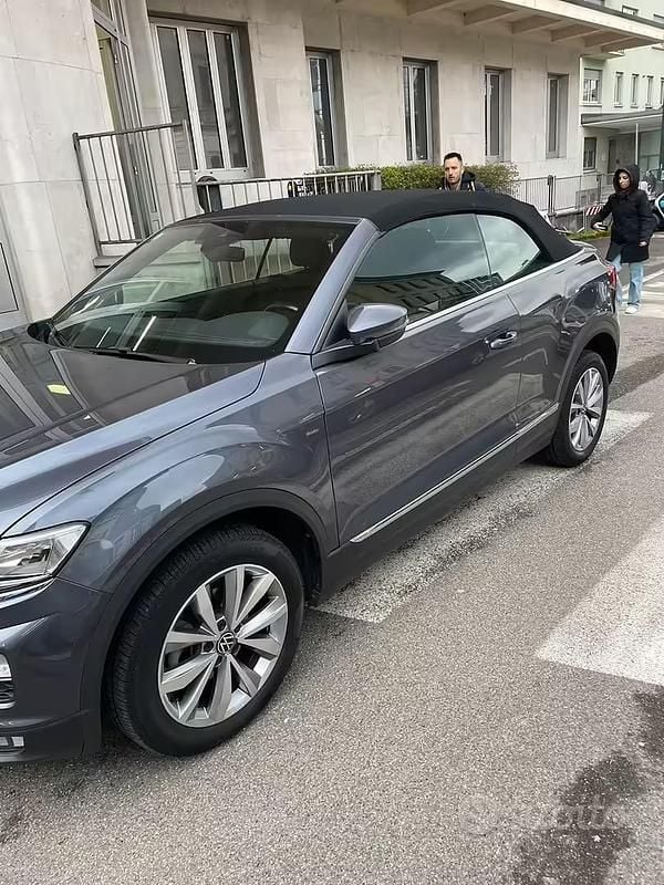 Usata VW T-Roc Cabriolet 150 CV (110 kW) 2021 Cabrio