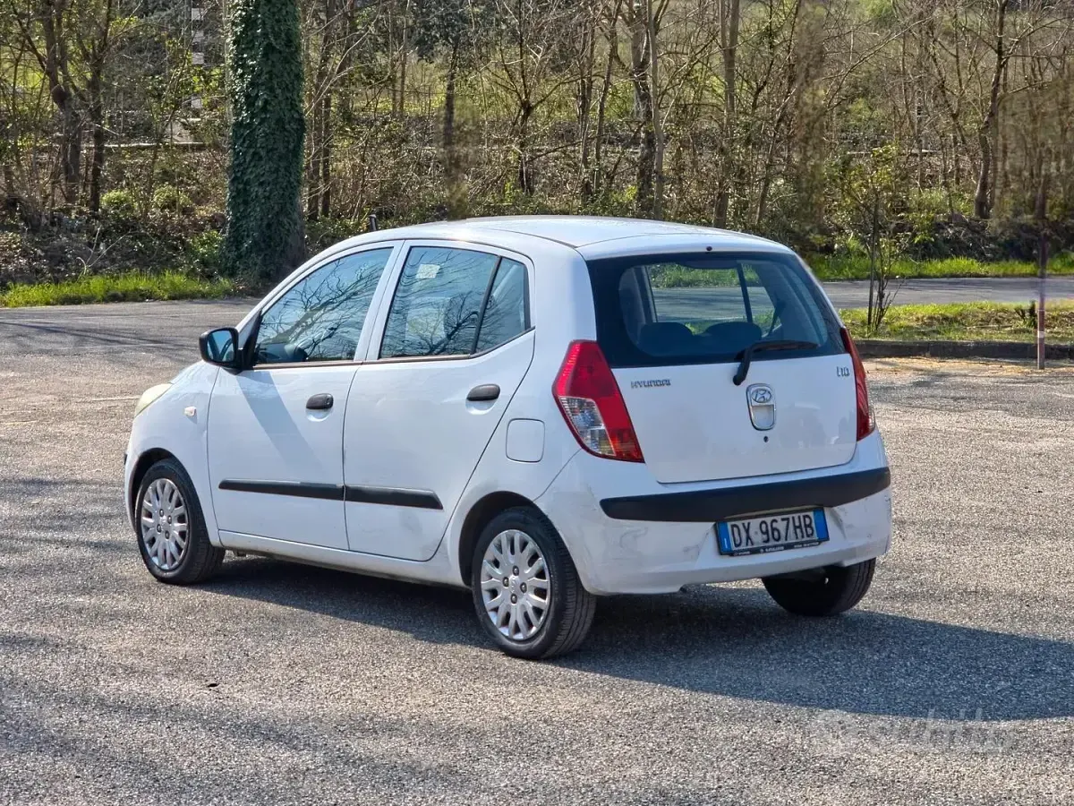 Usata Hyundai i10 Active 64 CV (47 kW) 2009 Bianco Utilitaria