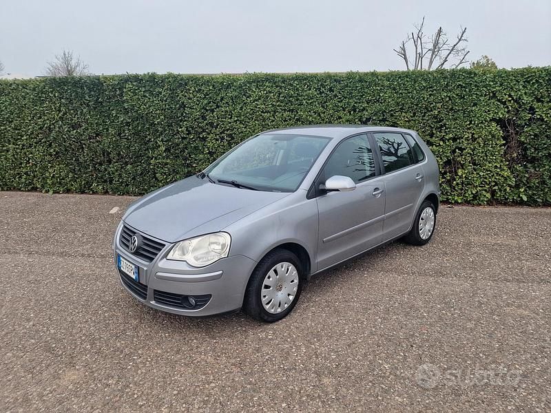 Usata VW Polo Comfortline 64 CV (47 kW) 2006 Grigio Utilitaria