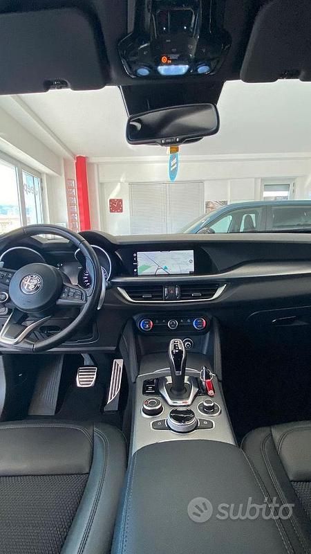 Usata Alfa Romeo Stelvio 160 CV (117 kW) 2022 Nero SUV