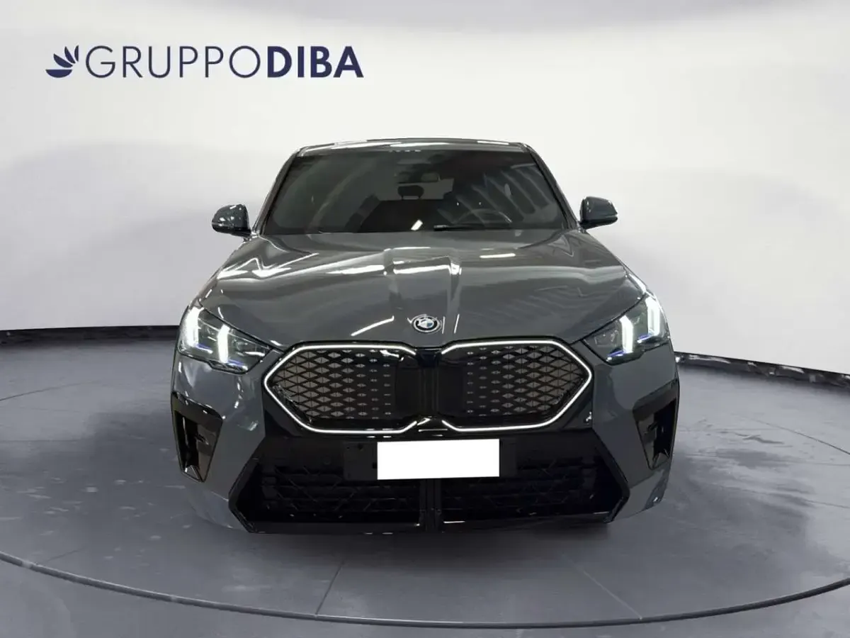 Usata BMW iX2 M Sport 150 kW (204 CV) 2025 Grigio SUV