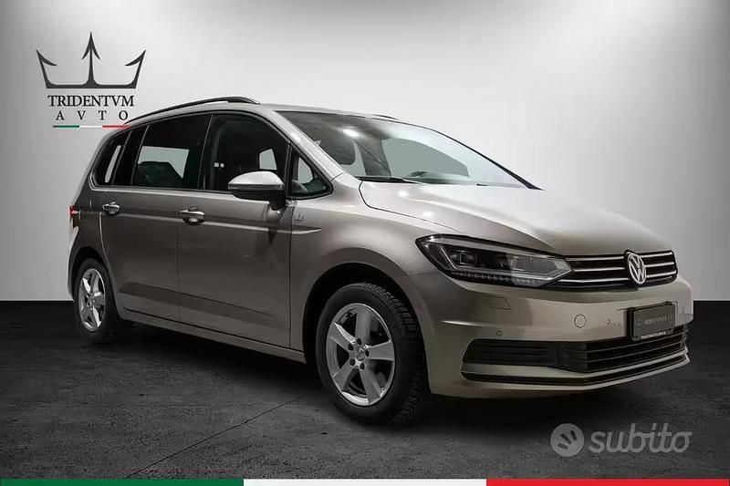 Usata VW Touran Comfortline 110 CV (80 kW) 2016 Grigio Monovolume