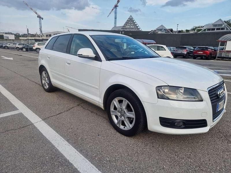 Usata Audi A3 Attraction 102 CV (75 kW) 2009 Utilitaria