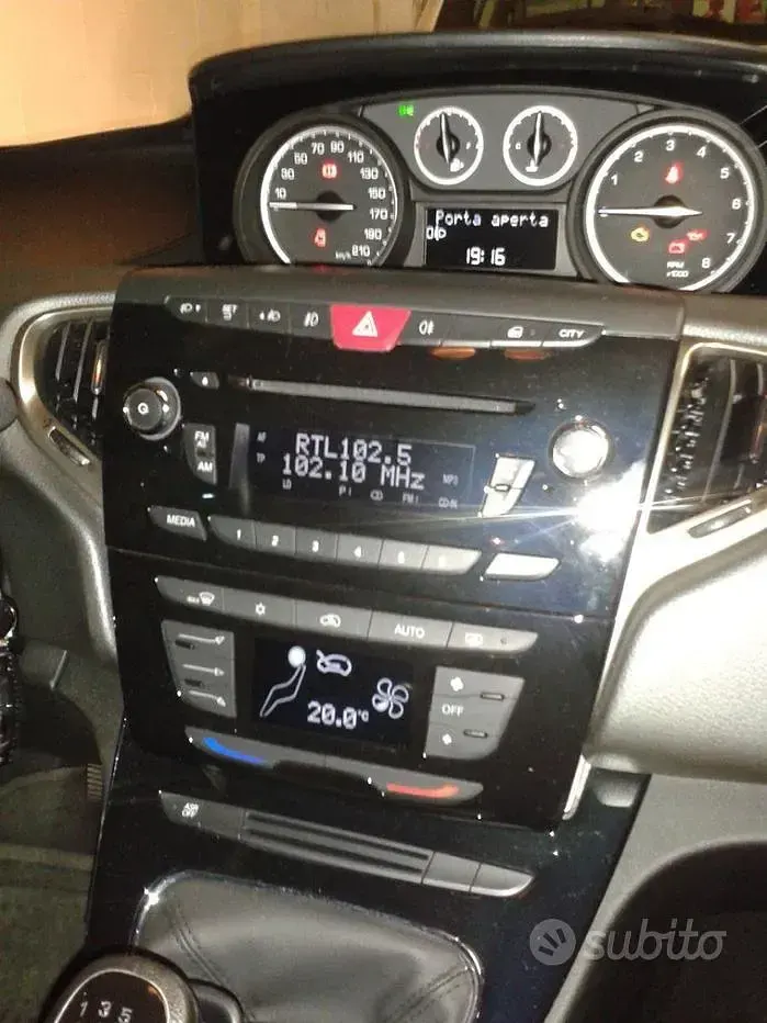 Usata Lancia Ypsilon 69 CV (50 kW) 2013 Grigio Utilitaria