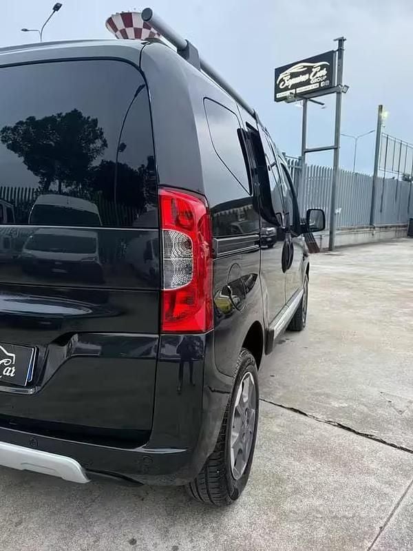 Usata Fiat Qubo Trekking 95 CV (69 kW) 2016 Nero Monovolume