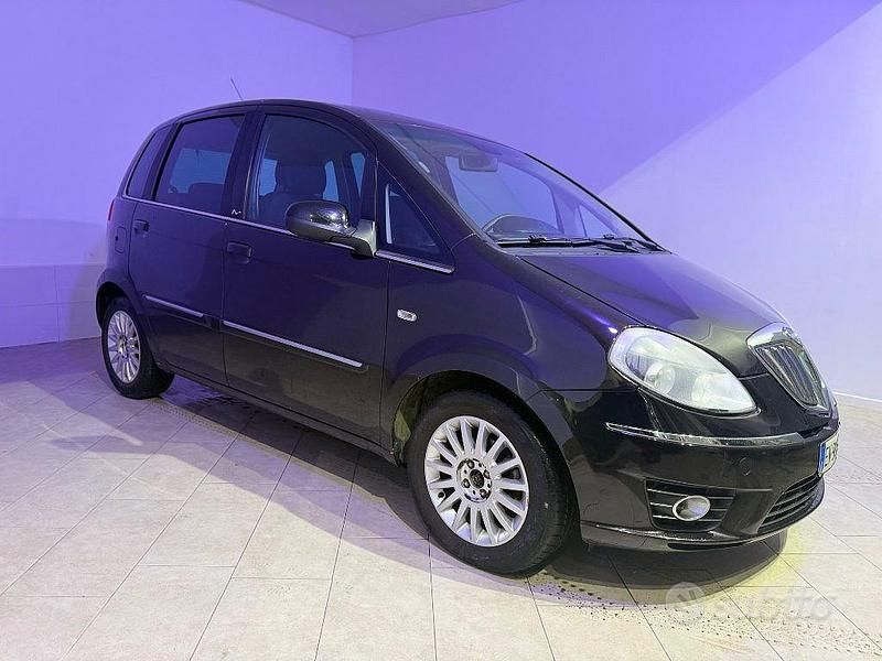 Usata Lancia Musa 95 CV (69 kW) 2012 Nero Monovolume
