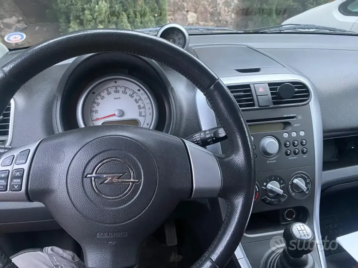 Usata Opel Agila 2011 Rosso Utilitaria