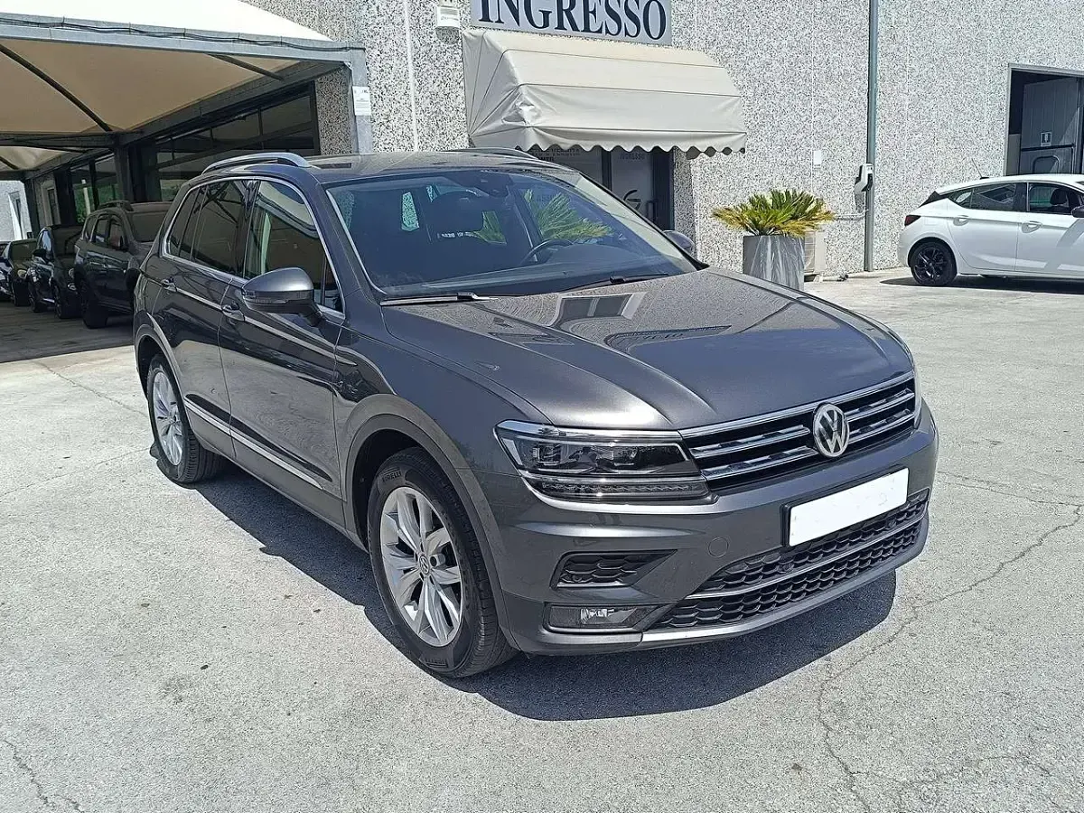 Usata VW Tiguan 150 CV (110 kW) 2018 Grigio SUV