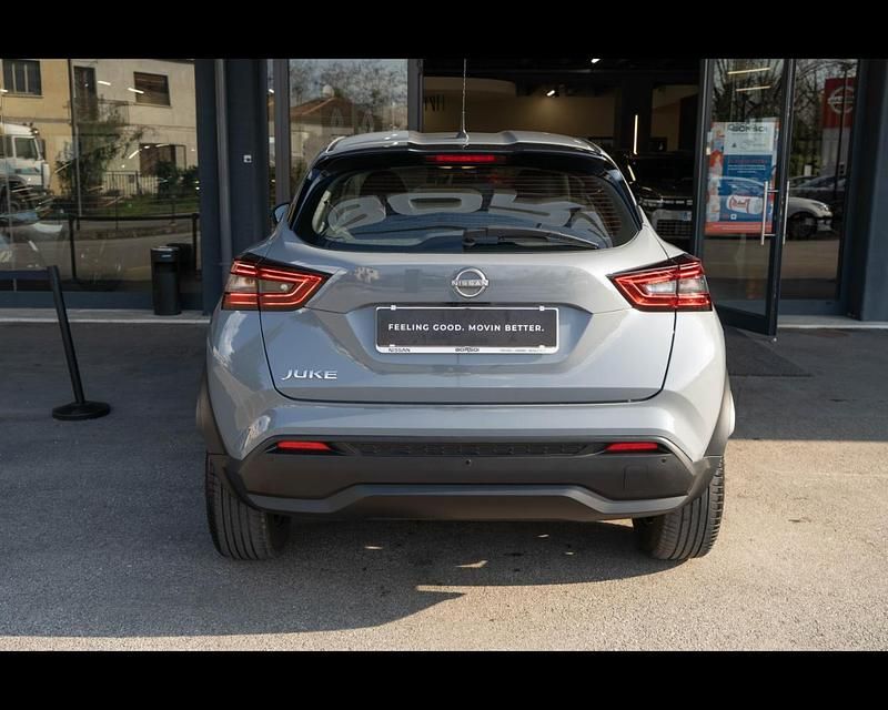 Usata Nissan Juke Acenta 114 CV (83 kW) 2022 Ceramic gray SUV