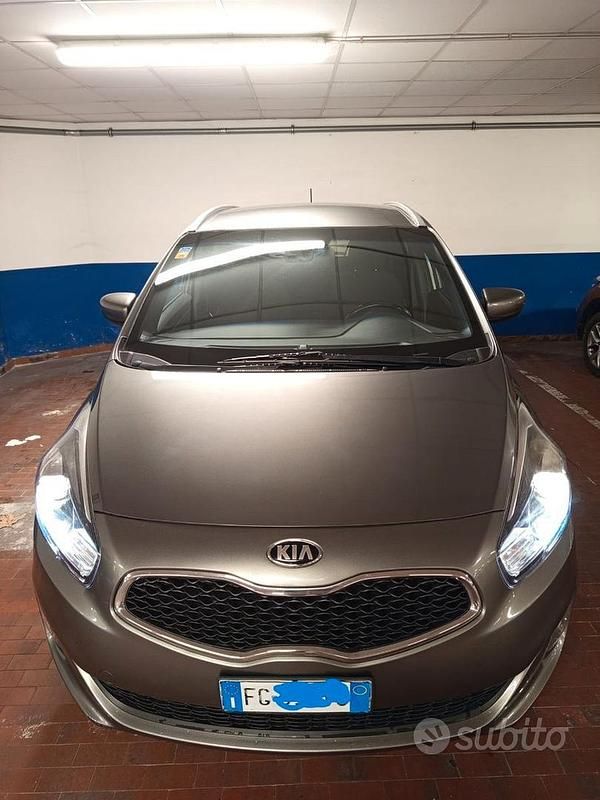 Usata Kia Carens 115 CV (84 kW) 2017 Grigio Monovolume