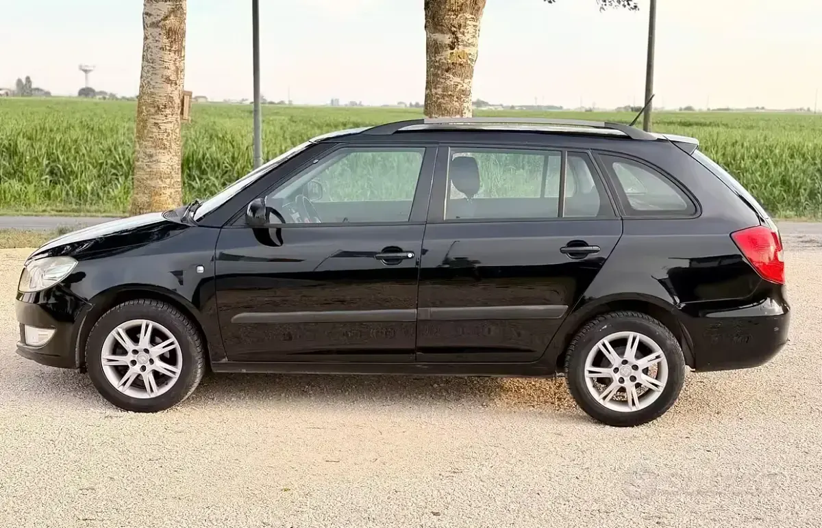 Usata Skoda Fabia Style 69 CV (50 kW) 2012 Nero Station wagon