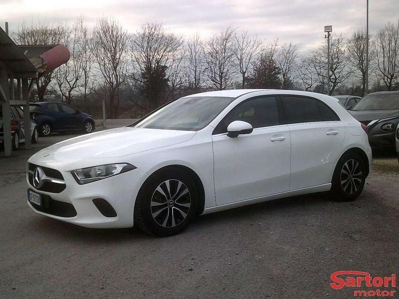 Usata Mercedes A160 109 CV (80 kW) 2021 Bianco Berlina