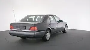 Usata Mercedes 500 326 CV (239 kW) 1992 Nero Berlina
